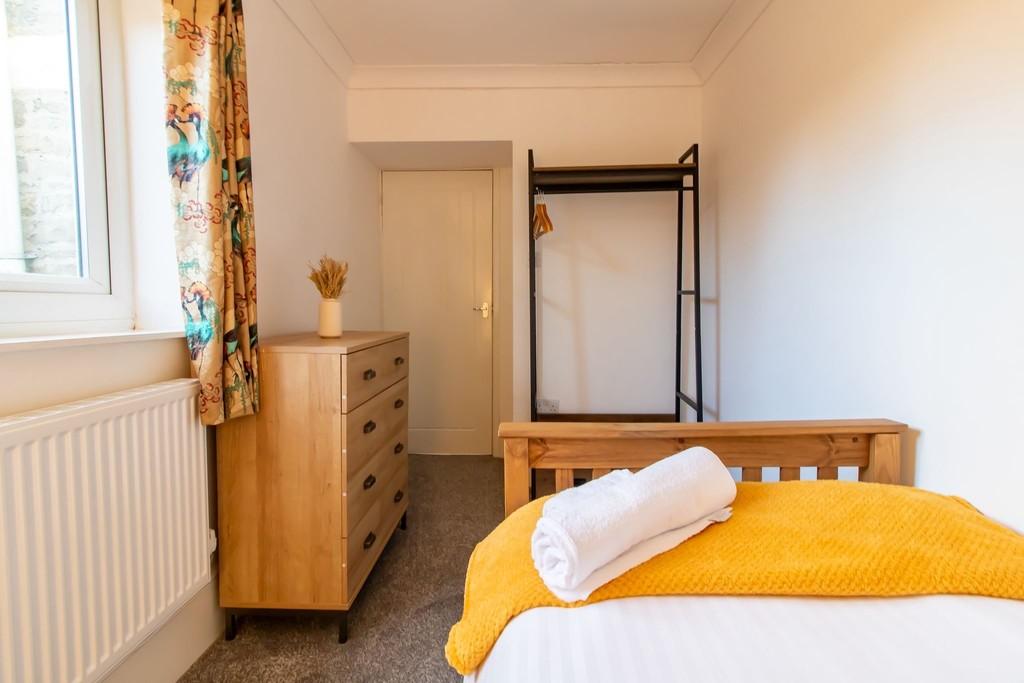 Bed 1