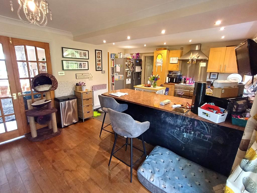 Kitchen diner