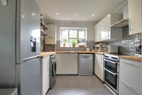 17 Farriers Gate, Chatteris, PE16 6AY