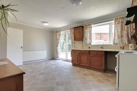 2 bedroom detached bungalow for sale, The Shrubbery, Chatteris