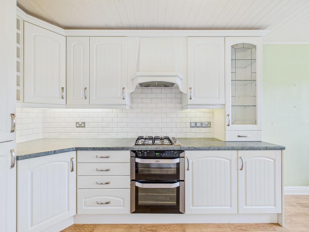 Kitchen - Cooking Area