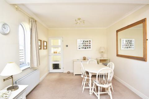 10 Brookfield Crescent, Hampsthwaite, Harrogate, HG3 2EE