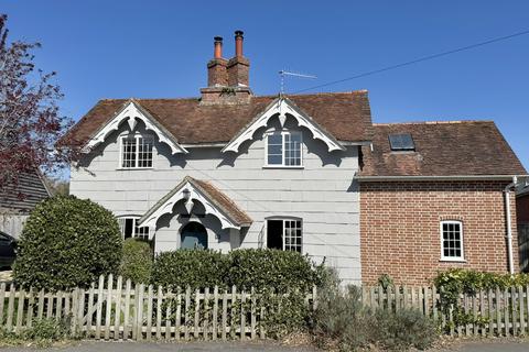 4 bedroom cottage for sale, Ramley Road, Pennington, Lymington SO41