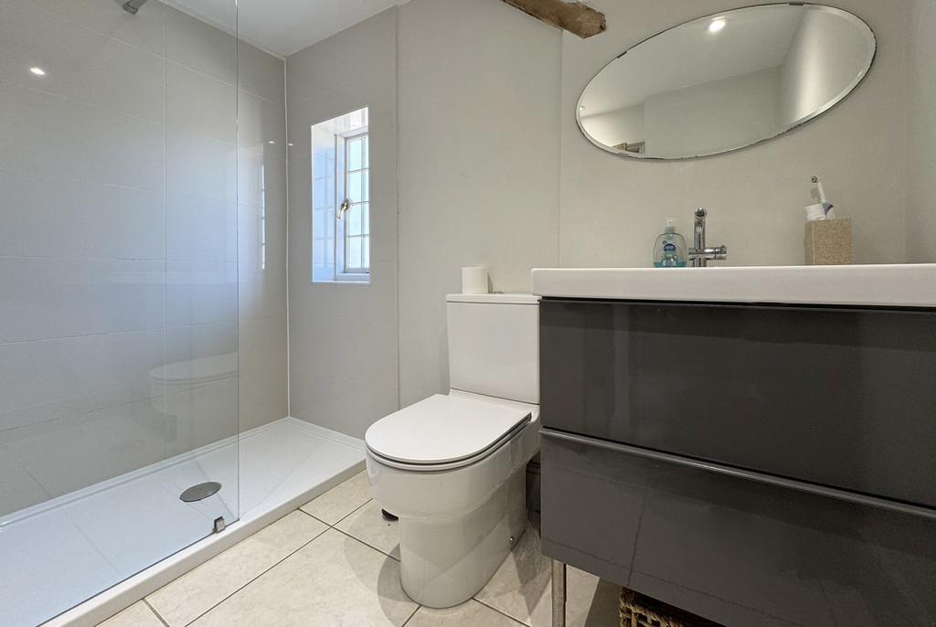 MFC Shower Room