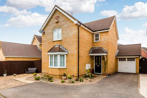 7 Betjeman Close, Higham Ferrers, Rushden, NN10 8NR