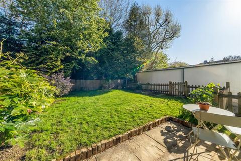44 Campden Road, South Croydon, CR2 7EN