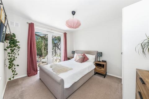 44 Campden Road, South Croydon, CR2 7EN