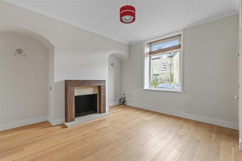 44 Ash Grove, Ilkley, LS29 8EP