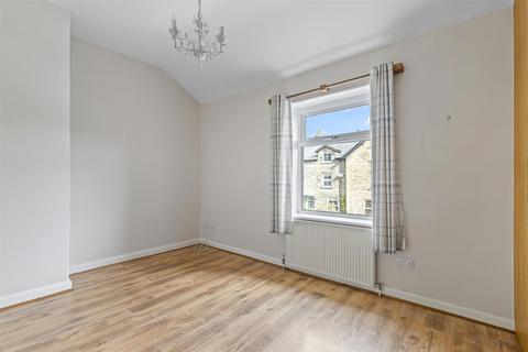 44 Ash Grove, Ilkley, LS29 8EP