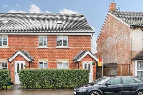 2 bedroom maisonette for sale, Newbury,  Berkshire,  RG14