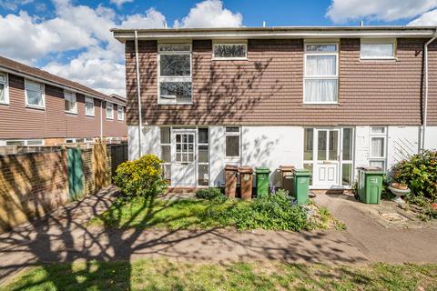 44 Waleton Acres, Wallington, SM6 8PU