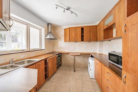 44 Waleton Acres, Wallington, SM6 8PU