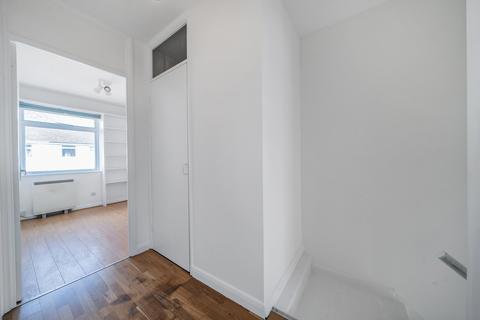 44 Waleton Acres, Wallington, SM6 8PU