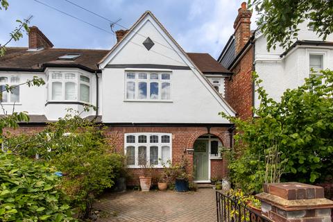 Munster Road, Teddington