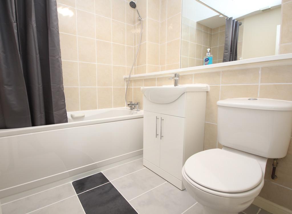 2 Barton Ct - Small Redone-18