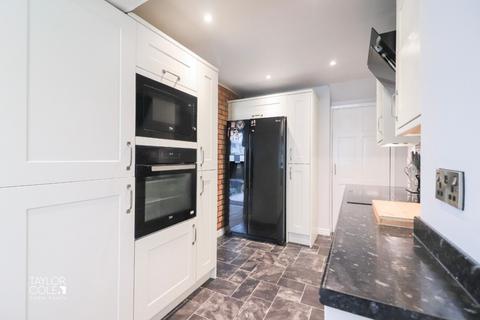 124 Briar, Tamworth, B77 4DZ