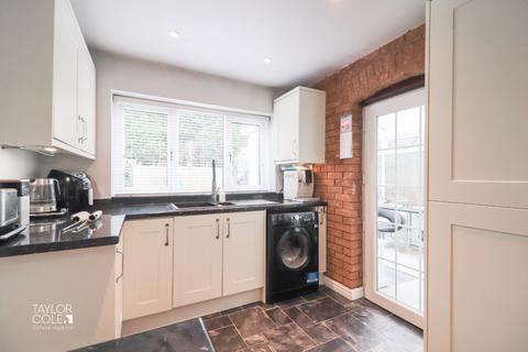 124 Briar, Tamworth, B77 4DZ