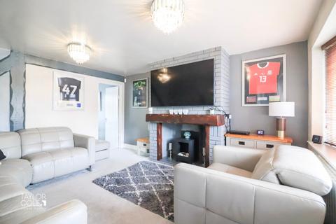 124 Briar, Tamworth, B77 4DZ