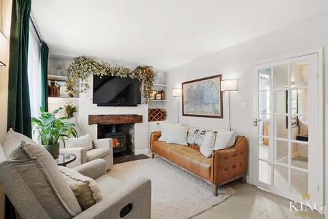 Yew Tree Cottage, The School House Birmingham Road, Mappleborough Green, Studley, B80 7DJ