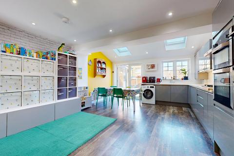 3 bedroom semi-detached house for sale, Britannia Lane , Knights Park, Ashford