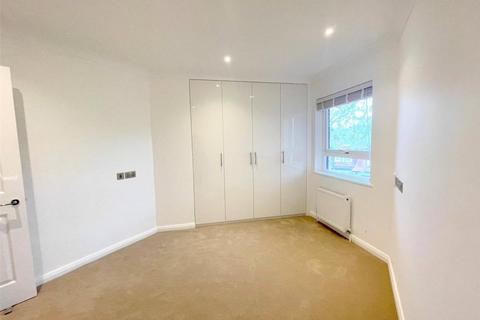 1 bedroom flat to rent, Heathside Finchley Road Golders Hill NW11