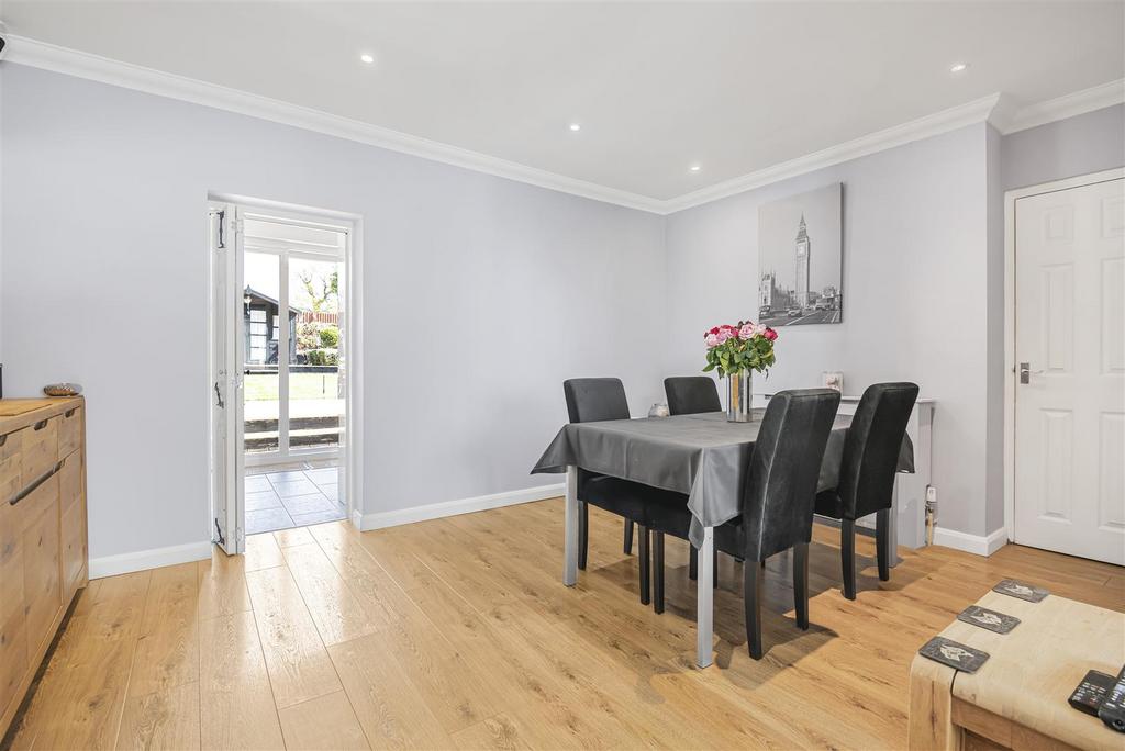 Dining area: