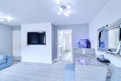 22 Marshfoot Close, Aveley, South Ockendon, RM15 4DW