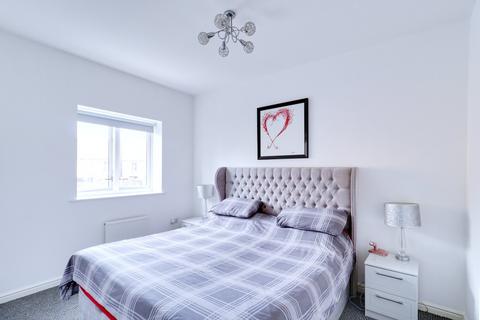 22 Marshfoot Close, Aveley, South Ockendon, RM15 4DW