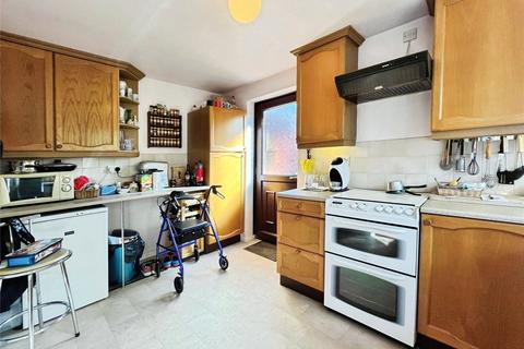 8 Copplestone Drive, Nottingham, NG3 5SH