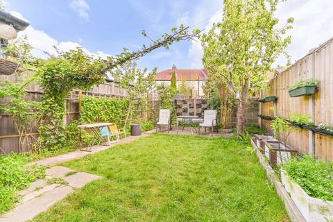 13 Eldertree Way, Mitcham, CR4 1AJ