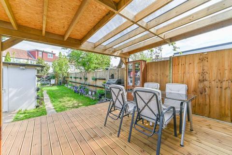 13 Eldertree Way, Mitcham, CR4 1AJ