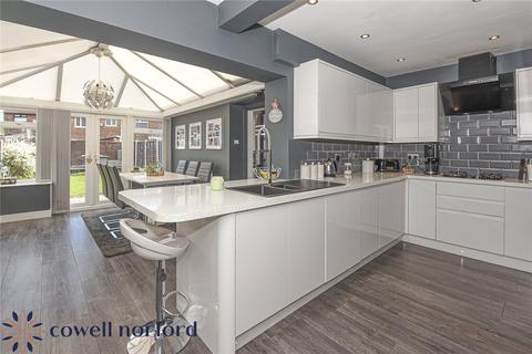 35 Birch Crescent, Newhey, Rochdale, OL16 4LL
