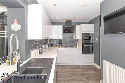 35 Birch Crescent, Newhey, Rochdale, OL16 4LL