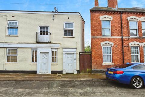 2 bedroom apartment to rent, Colwyn Road, Northampton, NN1 3PX