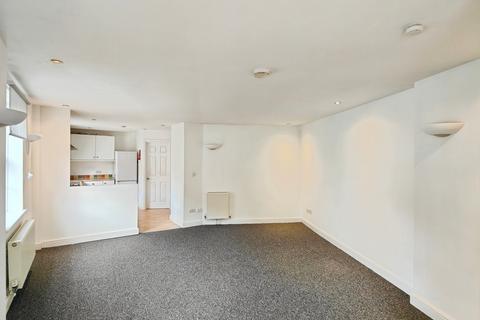 2 bedroom apartment to rent, Colwyn Road, Northampton, NN1 3PX