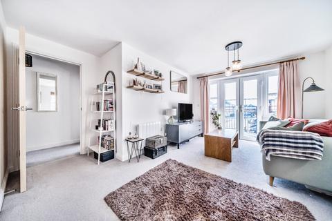 2 bedroom apartment for sale, Sayers Way, Erith, Kent, DA8
