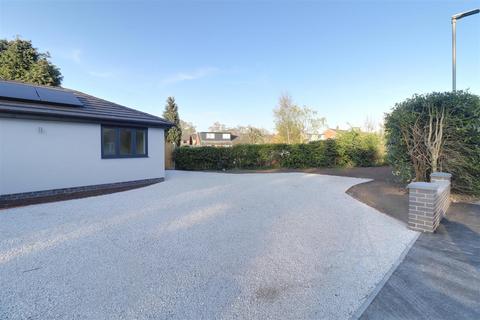 3 bedroom detached bungalow for sale, Heathwood Drive, Alsager