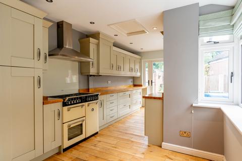 4 bedroom terraced house for sale, High Street, Kinver, Staffordshire, DY7