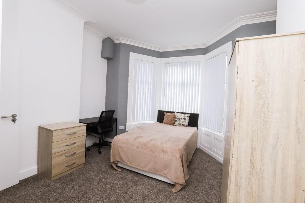 11 Clairville #29.jpg