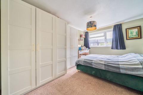 22 Brentwood Close, London, SE9 2DT