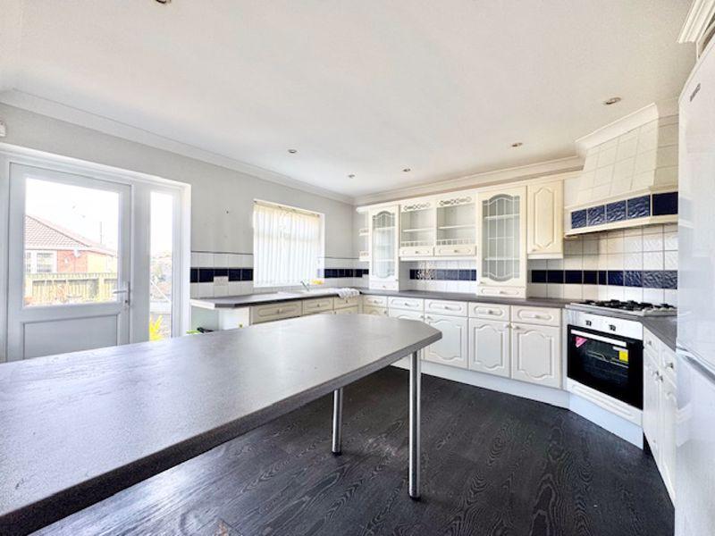 Breakfast kitchen