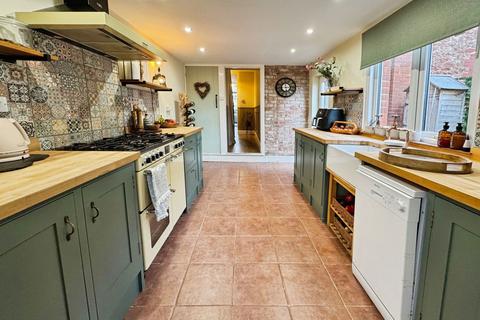 131 Cher, Minehead, TA24 5EL