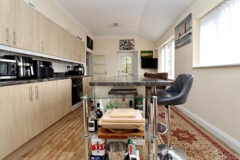 3 bedroom end of terrace house for sale, Westside, East Langdon, Dover, Kent, CT15 5JG