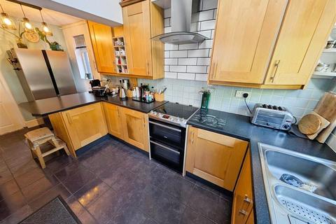 4 bedroom semi-detached house for sale, Bedale Road, Sherwood, Nottingham, NG5 3GH