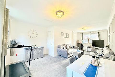 25 Benington Close, Luton, LU2 7YJ