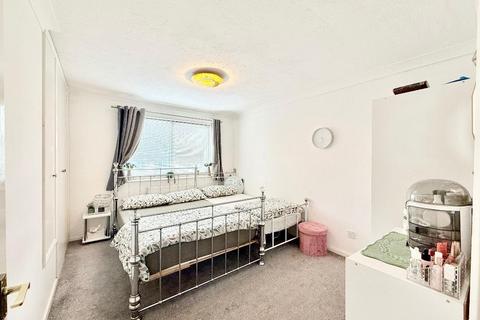 25 Benington Close, Luton, LU2 7YJ