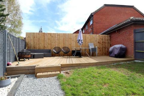 25 Benington Close, Luton, LU2 7YJ