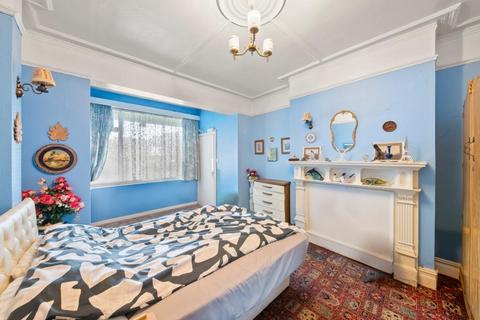 5 bedroom semi-detached house for sale, Rathgar Avenue, Ealing, London, W13 9PL