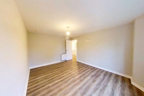 2 bedroom flat to rent, Grovepark Gardens, Glasgow, G20