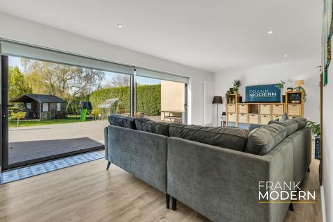 4 bedroom detached house for sale, Glamis Gardens, Peterborough, PE3